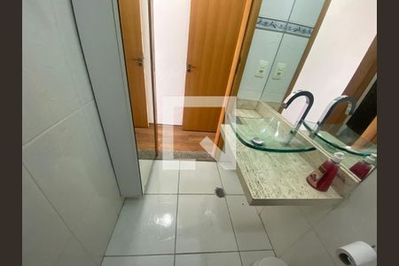 Casa à venda com 180m², 3 quartos e 4 vagasBanheiro da Suíte