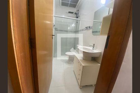 Casa à venda com 180m², 3 quartos e 4 vagasBanheiro