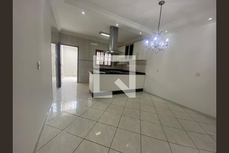 Casa à venda com 180m², 3 quartos e 4 vagasCozinha