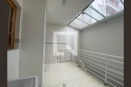 Casa à venda com 180m², 3 quartos e 4 vagasÁrea de Serviço