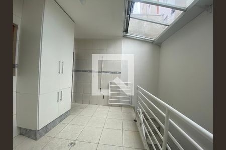 Casa à venda com 180m², 3 quartos e 4 vagasÁrea de Serviço