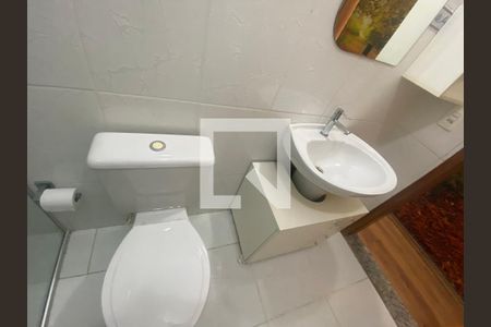 Casa à venda com 180m², 3 quartos e 4 vagasBanheiro