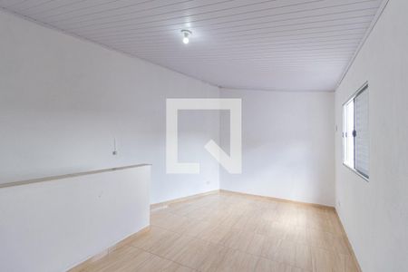 Quarto de casa para alugar com 1 quarto, 65m² em Vila Dirce, Carapicuíba
