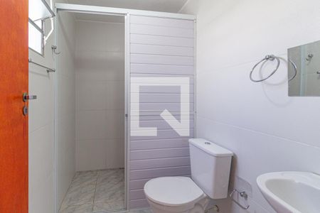 Banheiro de casa para alugar com 1 quarto, 65m² em Vila Dirce, Carapicuíba