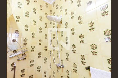 Casa à venda com 250m², 4 quartos e 3 vagas Casa à venda com 250m², 4 quartos e 3 vagasBanheiro 2