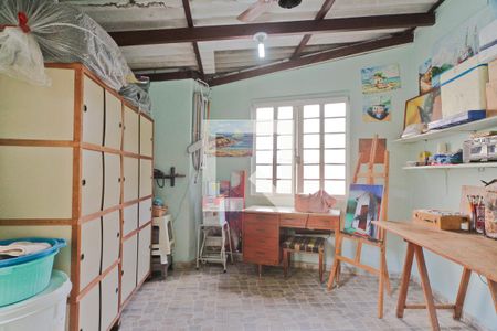 Casa à venda com 240m², 5 quartos e 4 vagasÁrea de de Serviço