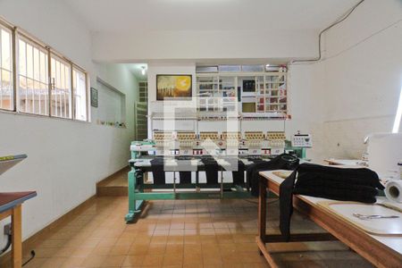 Casa à venda com 240m², 5 quartos e 4 vagasCasa 2 - garagem