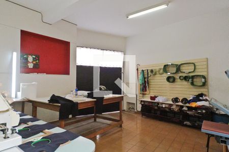 Casa à venda com 240m², 5 quartos e 4 vagasCasa 2 - garagem