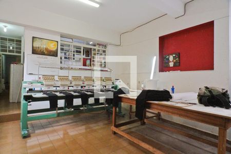 Casa à venda com 240m², 5 quartos e 4 vagasCasa 2 - garagem