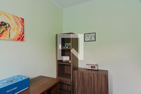 Casa à venda com 240m², 5 quartos e 4 vagasQuarto de Serviço