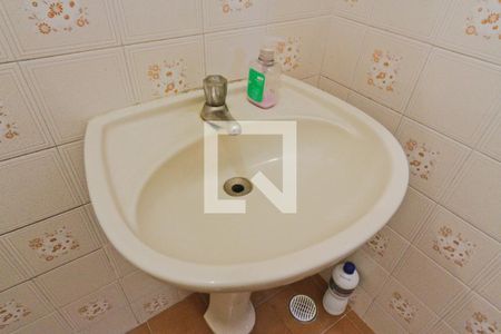 Casa à venda com 240m², 5 quartos e 4 vagasCasa 2 - banheiro