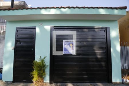 Casa para alugar com 120m², 3 quartos e 2 vagasFachada