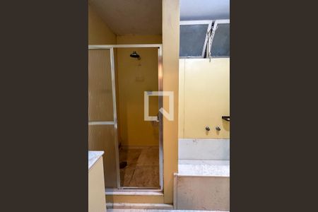 Banheiro Suíte Canadense de apartamento à venda com 4 quartos, 257m² em Copacabana, Rio de Janeiro