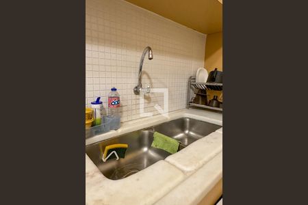 Apartamento à venda com 257m², 4 quartos e 2 vagas Apartamento à venda com 257m², 4 quartos e 2 vagasCozinha