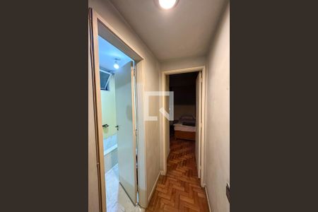 Apartamento à venda com 257m², 4 quartos e 2 vagas Apartamento à venda com 257m², 4 quartos e 2 vagasCorredor Suíte Canadense