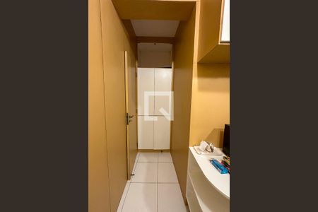 Apartamento à venda com 257m², 4 quartos e 2 vagas Apartamento à venda com 257m², 4 quartos e 2 vagasCozinha