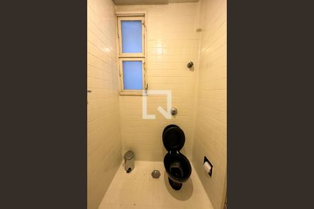 Apartamento à venda com 257m², 4 quartos e 2 vagas Apartamento à venda com 257m², 4 quartos e 2 vagasLavabo