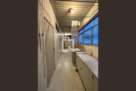 Apartamento à venda com 257m², 4 quartos e 2 vagas Apartamento à venda com 257m², 4 quartos e 2 vagasÁrea de Serviço
