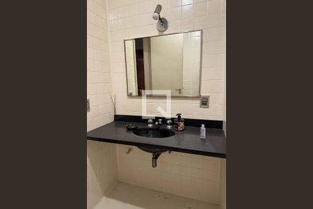 Apartamento à venda com 257m², 4 quartos e 2 vagas Apartamento à venda com 257m², 4 quartos e 2 vagasLavabo