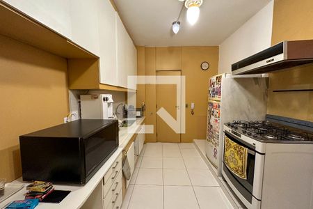 Apartamento à venda com 257m², 4 quartos e 2 vagas Apartamento à venda com 257m², 4 quartos e 2 vagasCozinha