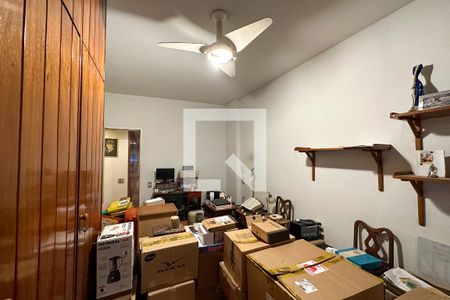Apartamento à venda com 257m², 4 quartos e 2 vagas Apartamento à venda com 257m², 4 quartos e 2 vagasQuarto 01