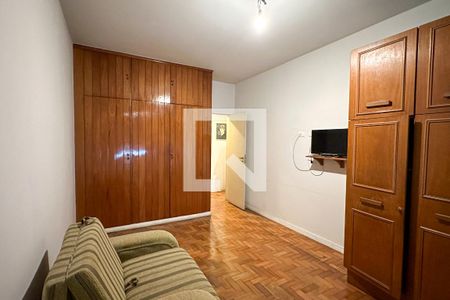 Apartamento à venda com 257m², 4 quartos e 2 vagas Apartamento à venda com 257m², 4 quartos e 2 vagasQuarto 02