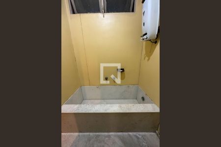 Apartamento à venda com 257m², 4 quartos e 2 vagas Apartamento à venda com 257m², 4 quartos e 2 vagasBanheiro Suíte Canadense