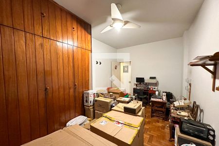 Apartamento à venda com 257m², 4 quartos e 2 vagas Apartamento à venda com 257m², 4 quartos e 2 vagasQuarto 01