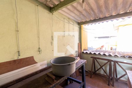 Casa à venda com 150m², 3 quartos e 2 vagasLavanderia 2