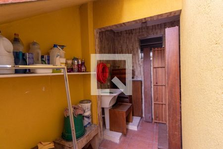 Casa à venda com 150m², 3 quartos e 2 vagasLavanderia 1