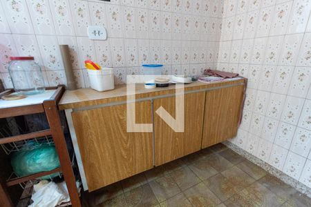 Casa à venda com 150m², 3 quartos e 2 vagasCozinha - Armários