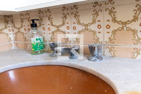 Casa à venda com 150m², 3 quartos e 2 vagasBanheiro - torneira