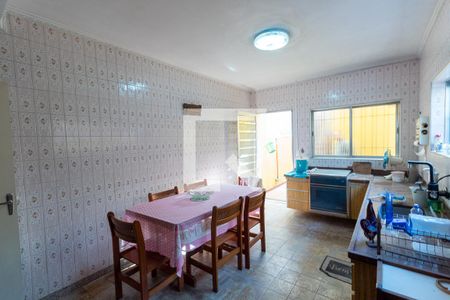 Casa à venda com 150m², 3 quartos e 2 vagasCozinha