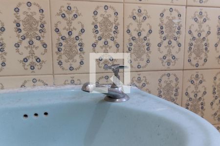 Casa à venda com 150m², 3 quartos e 2 vagasBanheiro - torneira