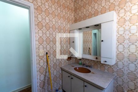 Casa à venda com 150m², 3 quartos e 2 vagasBanheiro 2