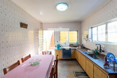 Casa à venda com 150m², 3 quartos e 2 vagasCozinha