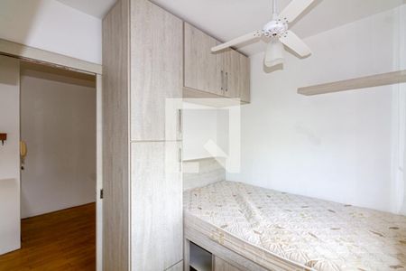 Quarto 2 de apartamento à venda com 2 quartos, 45m² em Santana, Porto Alegre