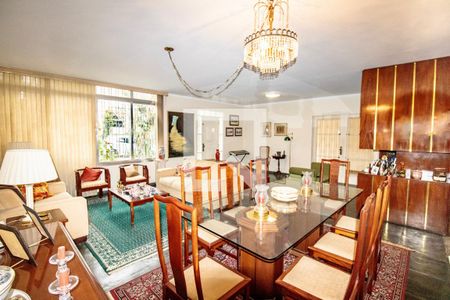 Sala de casa à venda com 5 quartos, 380m² em Planalto Paulista, São Paulo