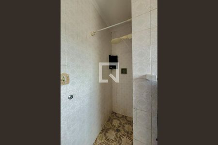 Casa à venda com 156m², 3 quartos e 2 vagas Casa à venda com 156m², 3 quartos e 2 vagasBanheiro Social