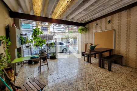 Casa à venda com 156m², 3 quartos e 2 vagas Casa à venda com 156m², 3 quartos e 2 vagasGaragem