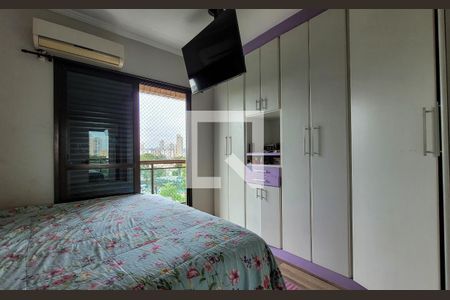 Suíte de apartamento para alugar com 4 quartos, 235m² em Aparecida, Santos