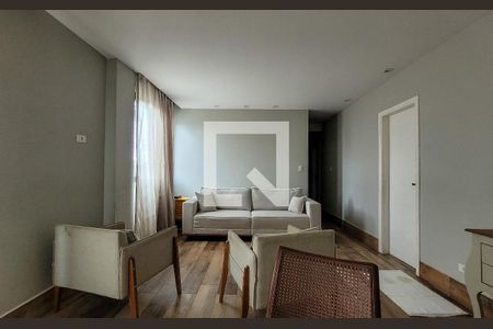 Apartamento para alugar com 235m², 4 quartos e 2 vagasSala