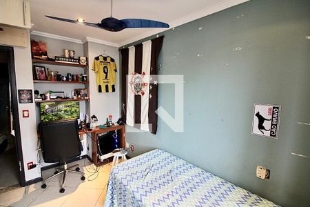 Apartamento à venda com 224m², 5 quartos e 2 vagasQuarto 
