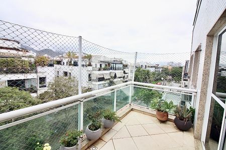 Apartamento à venda com 224m², 5 quartos e 2 vagasVaranda da Suíte 2