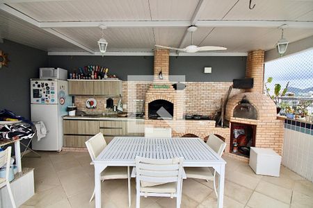 Apartamento à venda com 224m², 5 quartos e 2 vagasChurrasqueira