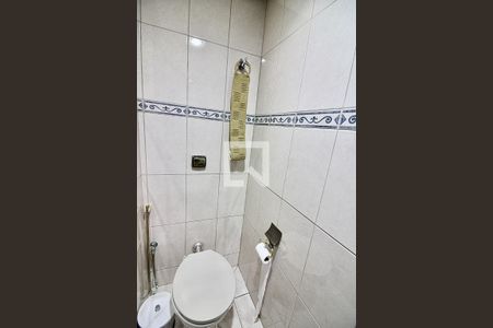 Apartamento à venda com 224m², 5 quartos e 2 vagasBanheiro da Suíte 1