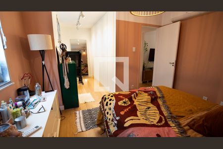 Quarto de apartamento à venda com 1 quarto, 68m² em Santa Teresa, Rio de Janeiro