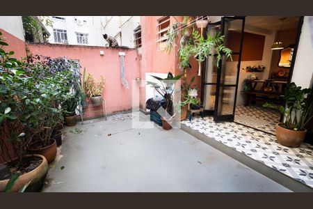 Apartamento à venda com 68m², 1 quarto e sem vaga Apartamento à venda com 68m², 1 quarto e sem vagaQuintal