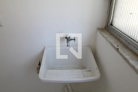 Apartamento à venda com 56m², 3 quartos e 1 vagaÁrea de Serviço