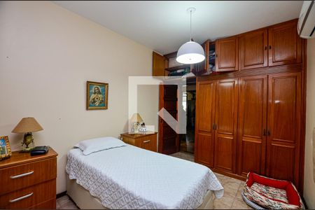 Quarto 2 de casa à venda com 2 quartos, 150m² em Itaipu, Niterói